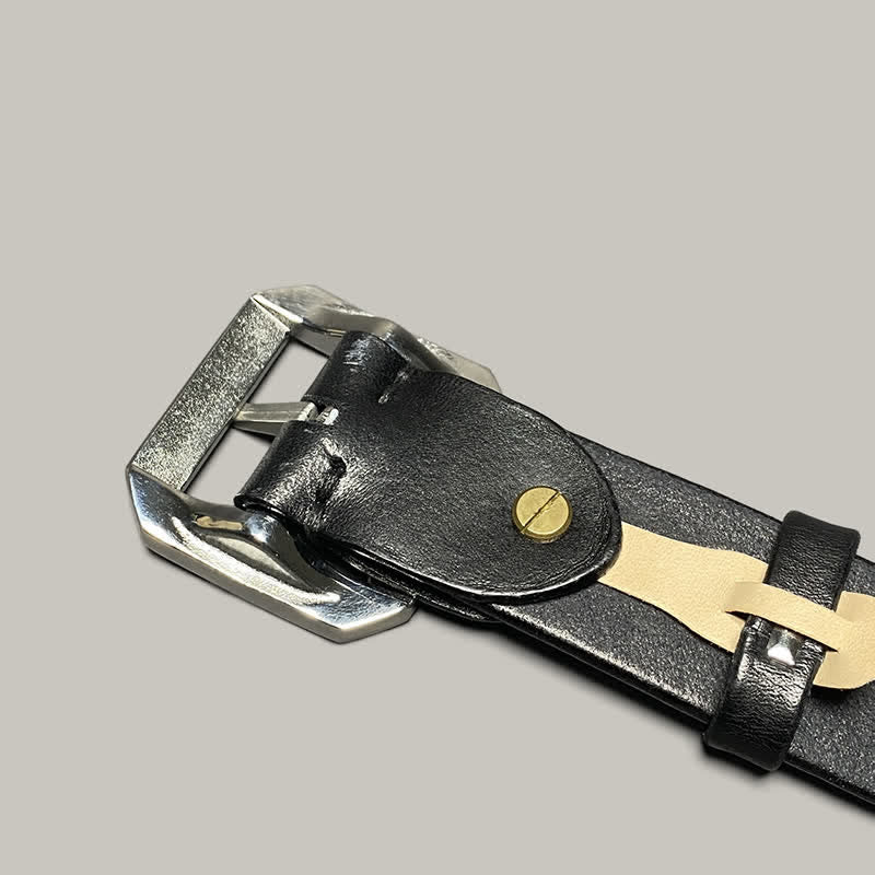 Cintura in pelle con fibbia incisa floreale quadrata per pantaloni