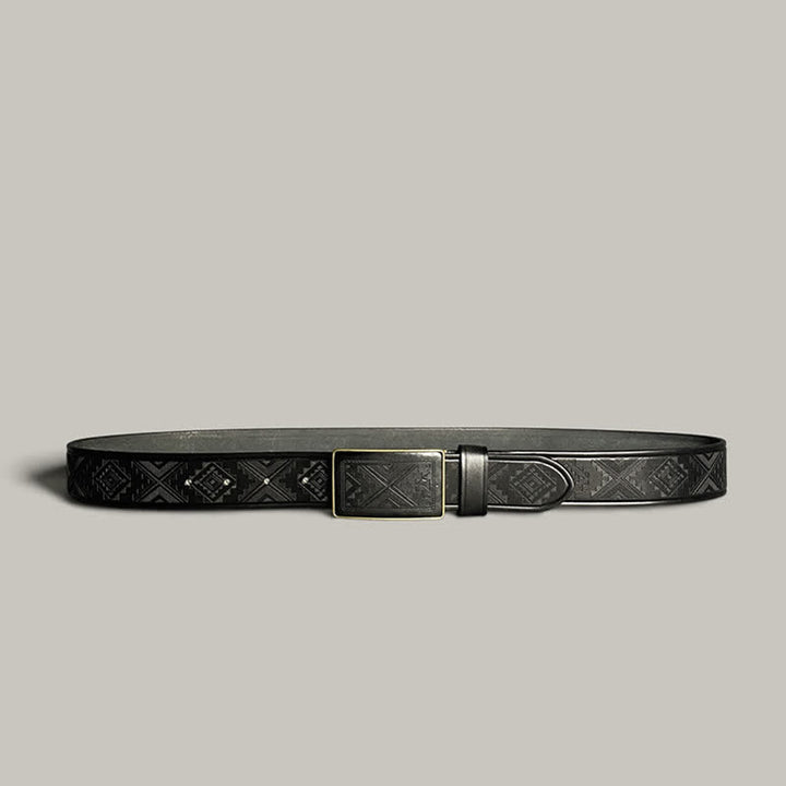 Cintura in pelle con chiusura quadrata e motivo a diamante inciso