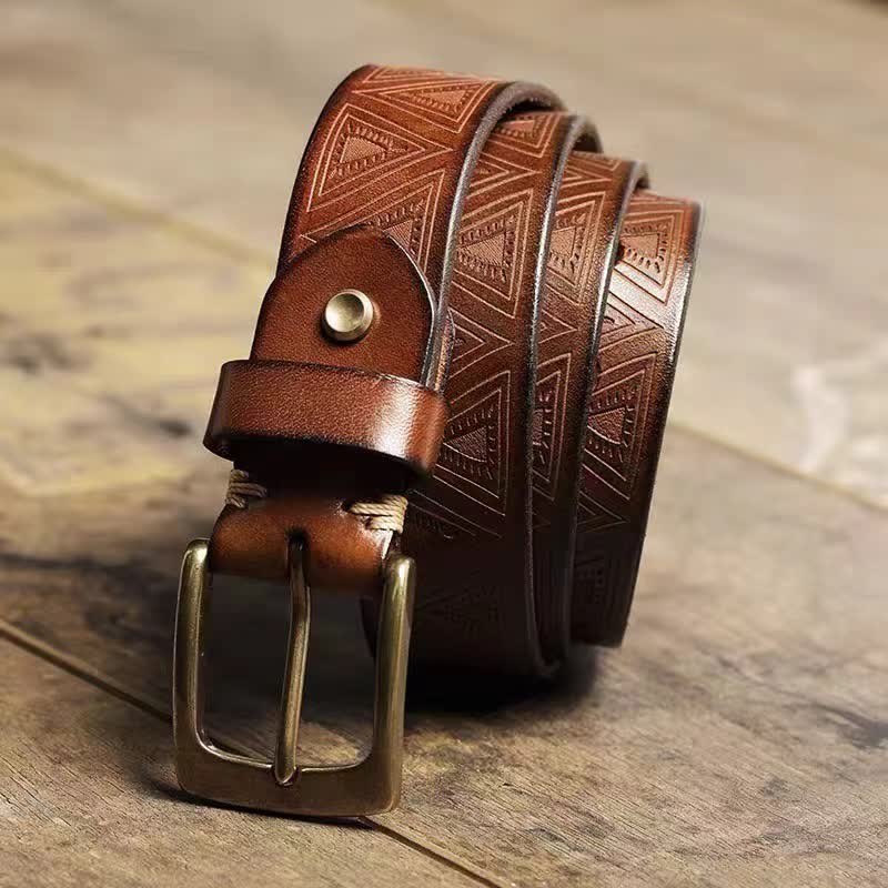 Cintura in pelle con motivo goffrato triangolare occidentale