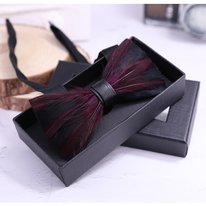 Papillon con piume pre-annodato rosso bianco bordeaux