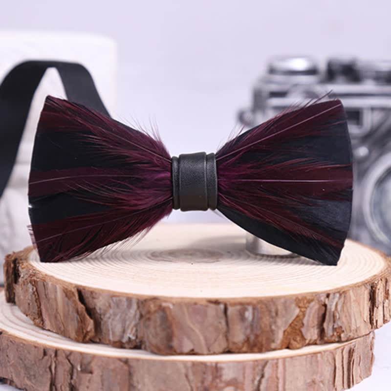 Papillon con piume pre-annodato rosso bianco bordeaux