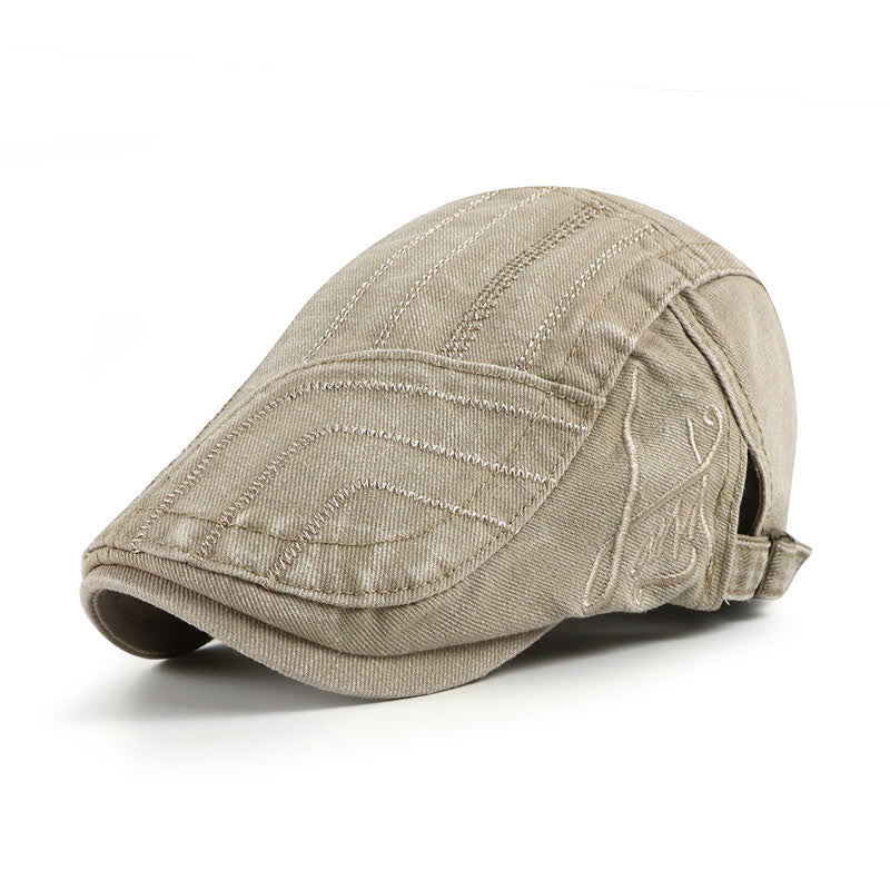 Cappello basco piatto con ricamo anticato a becco d'anatra