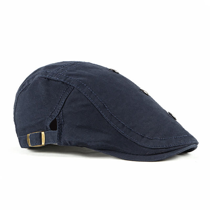 Cappello basco piatto con decorazioni punk rivetto
