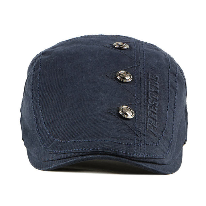 Cappello basco piatto con decorazioni punk rivetto