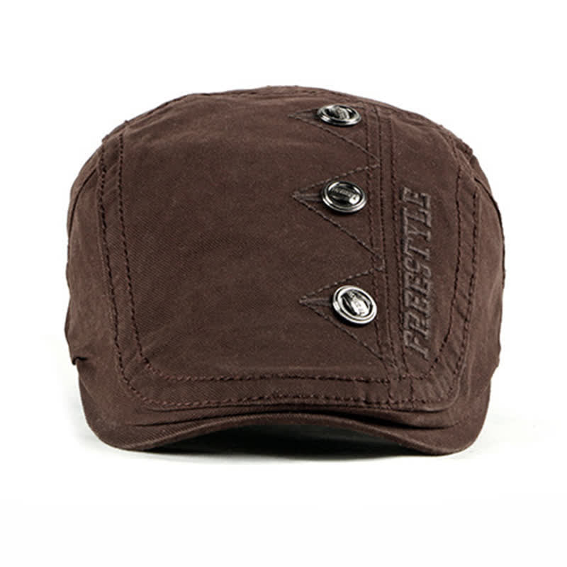 Cappello basco piatto con decorazioni punk rivetto
