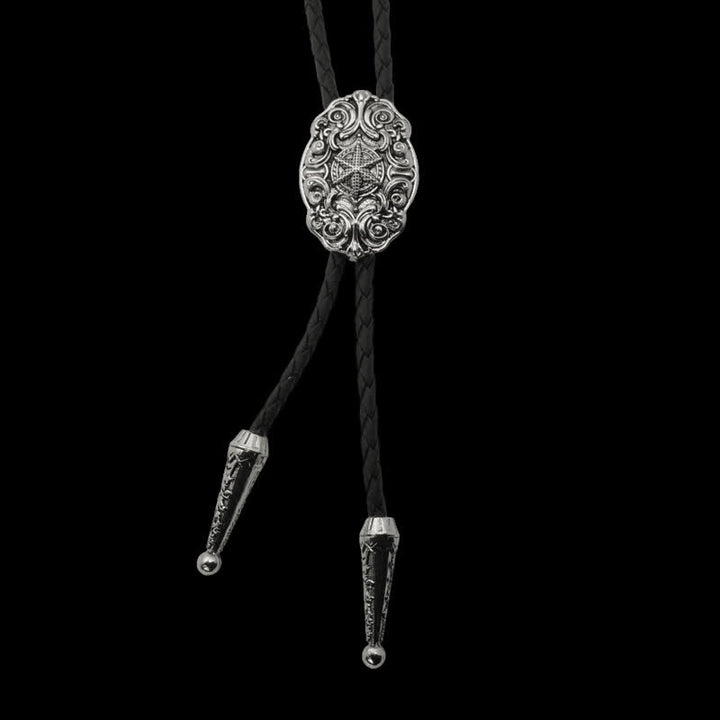 Cravatta Bolo con intaglio della stella d'argento del Texas occidentale