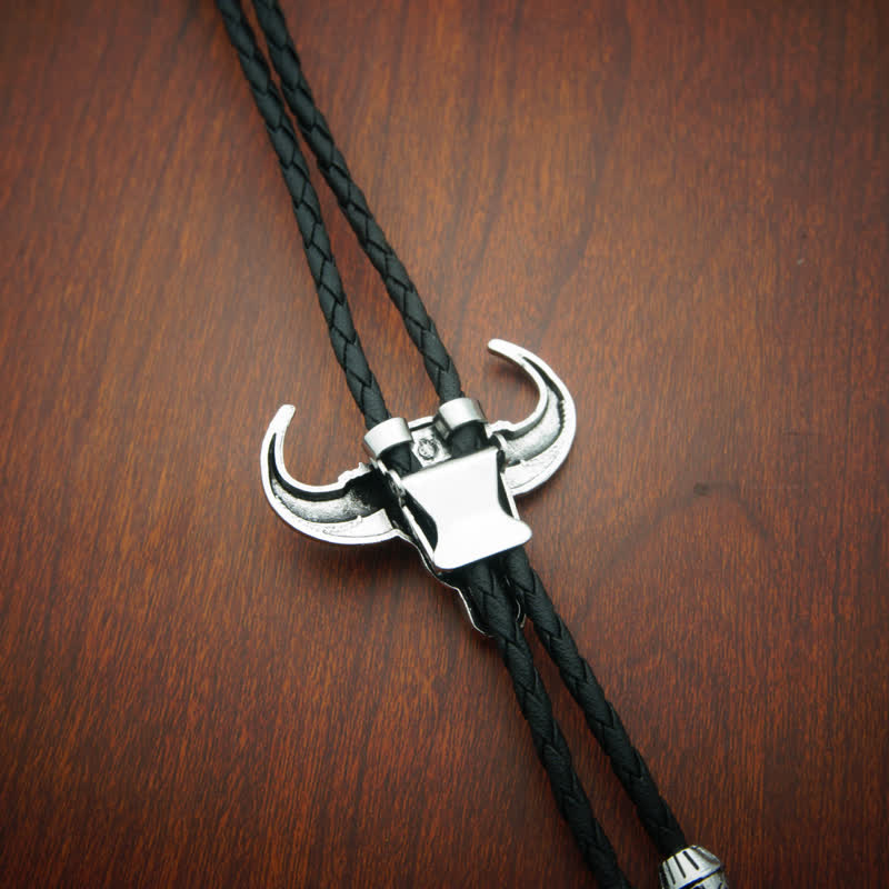 Cravatta Bolo con testa di toro e Longhorn del Texas