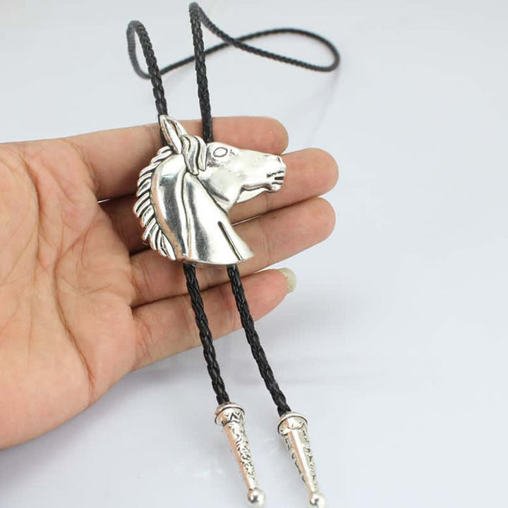 Cravatta Bolo in pelle da cowboy con testa di cavallo stereoscopica