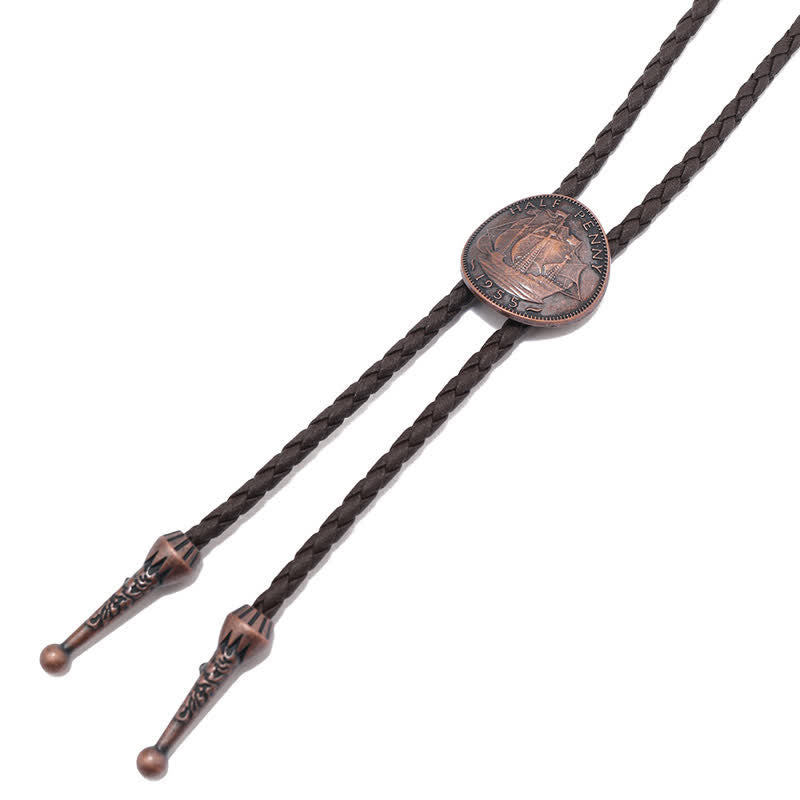 Cravatta Bolo in pelle con moneta antica e tre barche a vela