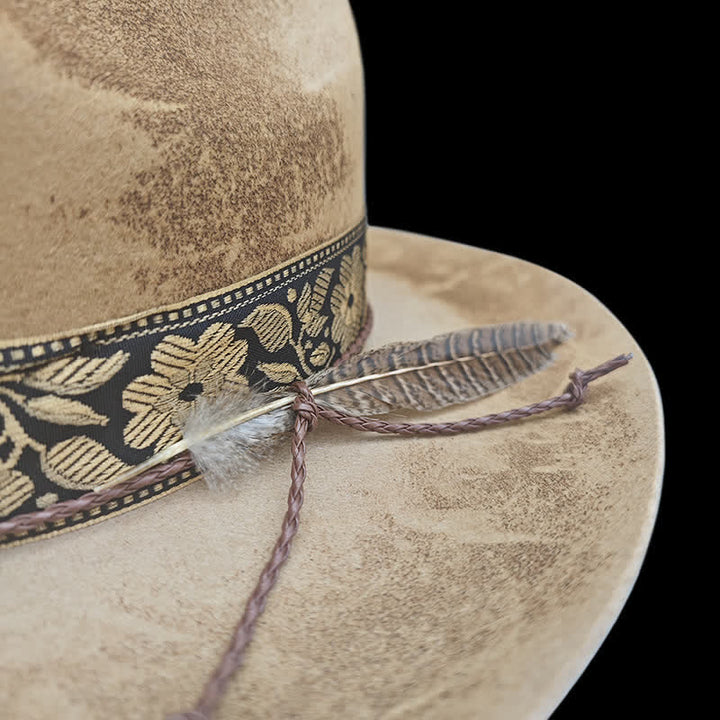 Cappello da cowboy in lana con piume decorative e fiori jacquard