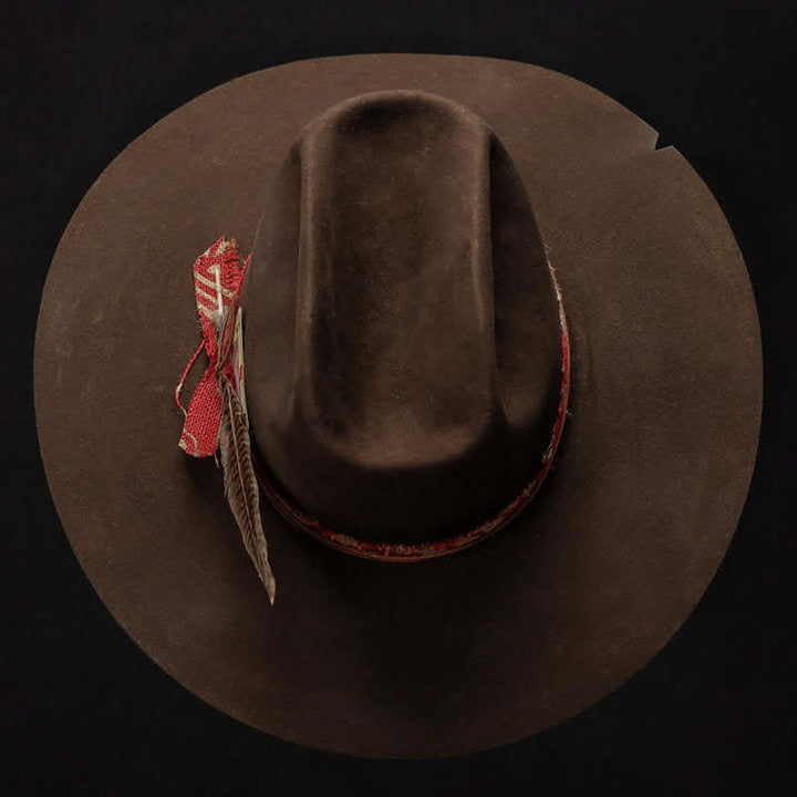 Cappello da cowboy in tessuto rosso di lana imitazione marrone scuro