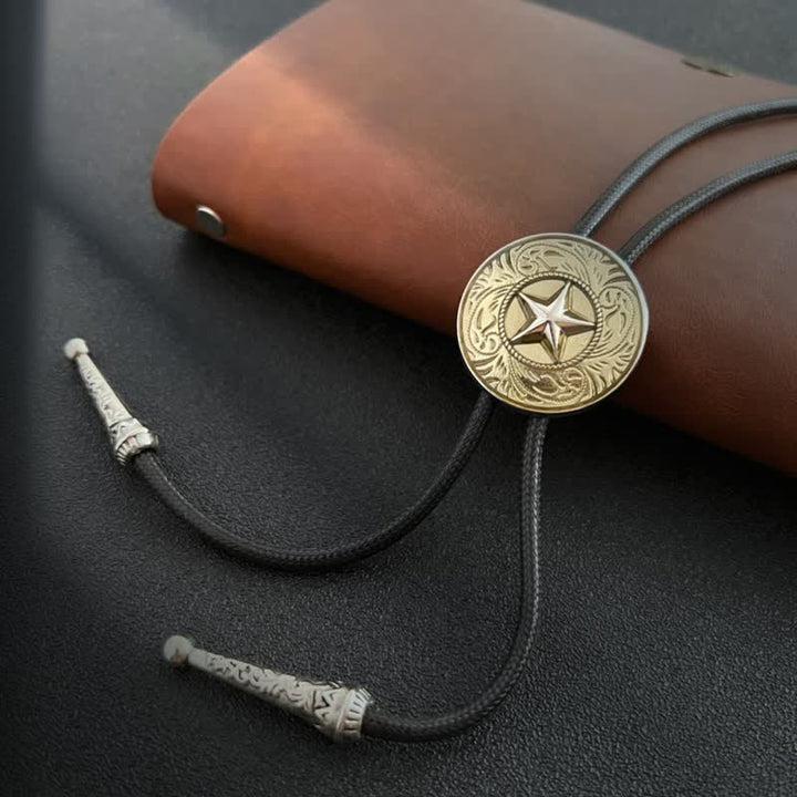 Elegante cravatta Bolo con stella a cinque punte e smalto blu