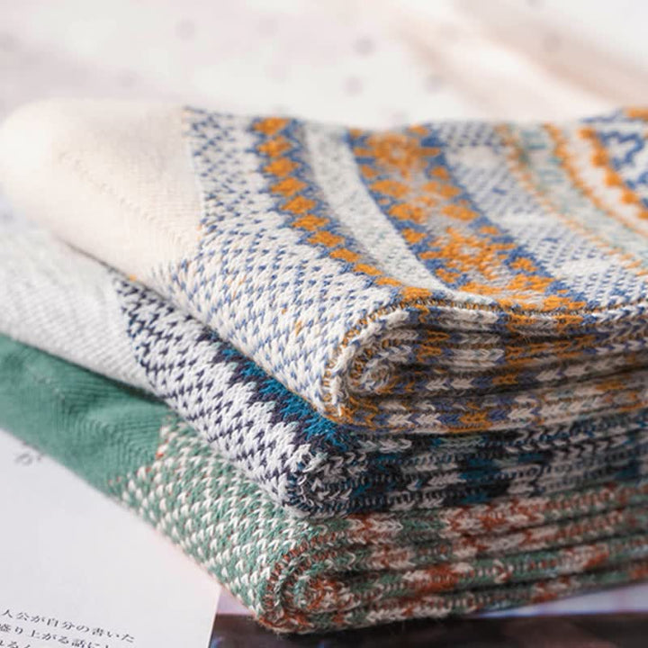 Calzini in cotone con stampa a righe etniche