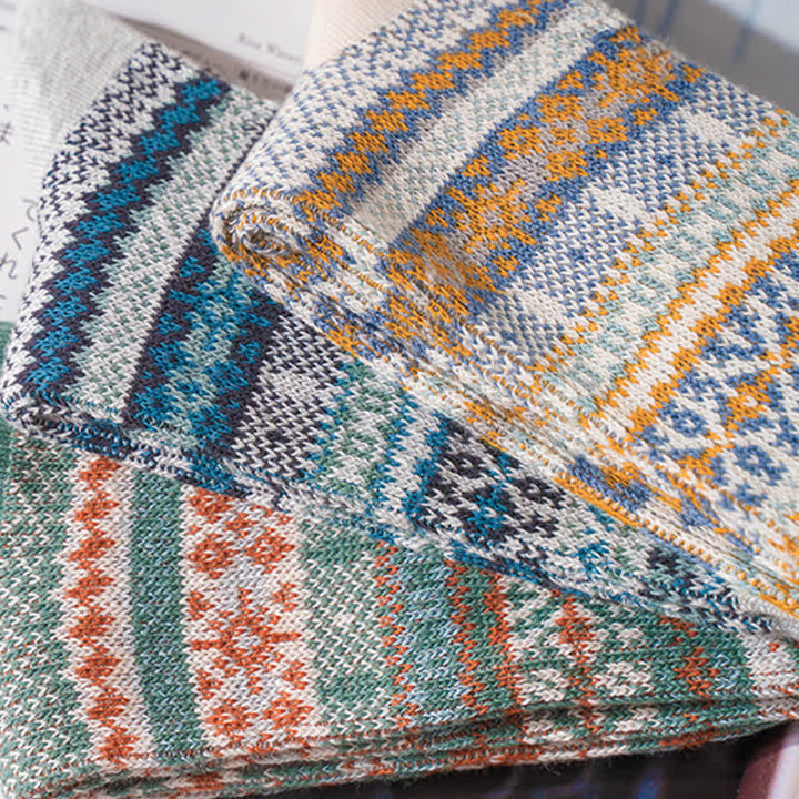 Calzini in cotone con stampa a righe etniche