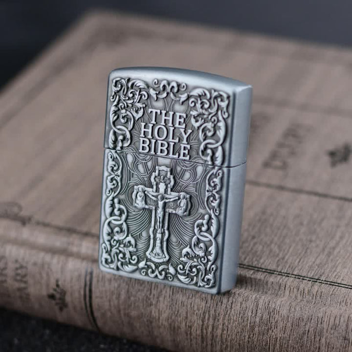 Accendino a butano ricaricabile con mola a croce della Sacra Bibbia - Argento - image 0