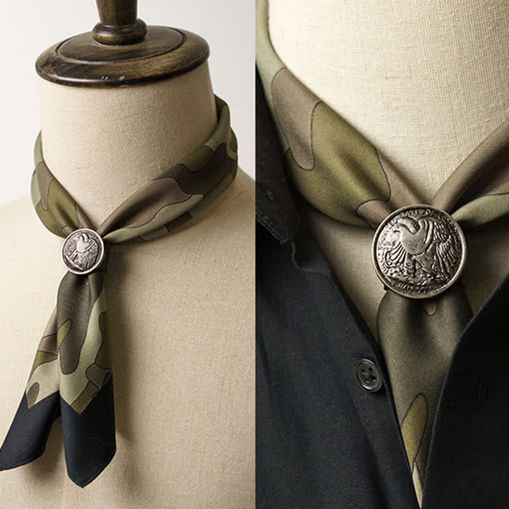 Sciarpa quadrata con motivo mimetico e fibbia per sciarpa - Verde militare - image 0