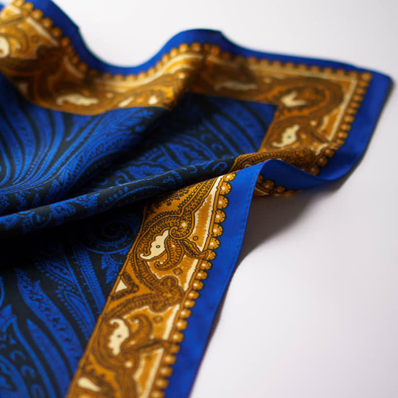 Sciarpa quadrata stampata Paisley esotica con fibbia per sciarpa