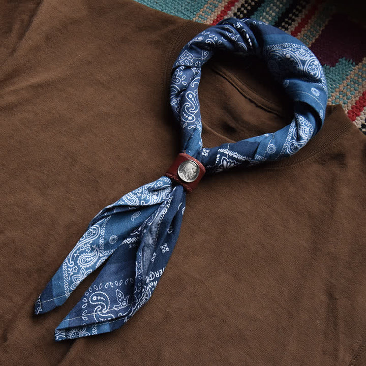 Sciarpa quadrata con motivo geometrico patchwork blu vintage