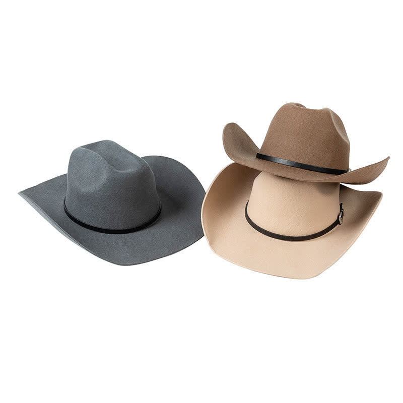 Cappello da cowboy con cinturino in pelle nera di vari colori