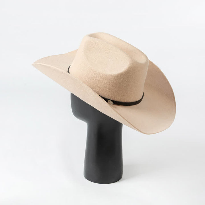 Cappello da cowboy con cinturino in pelle nera di vari colori