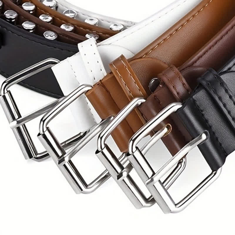 Cintura in pelle con decorazioni a rivetti e proiettili punk alla moda