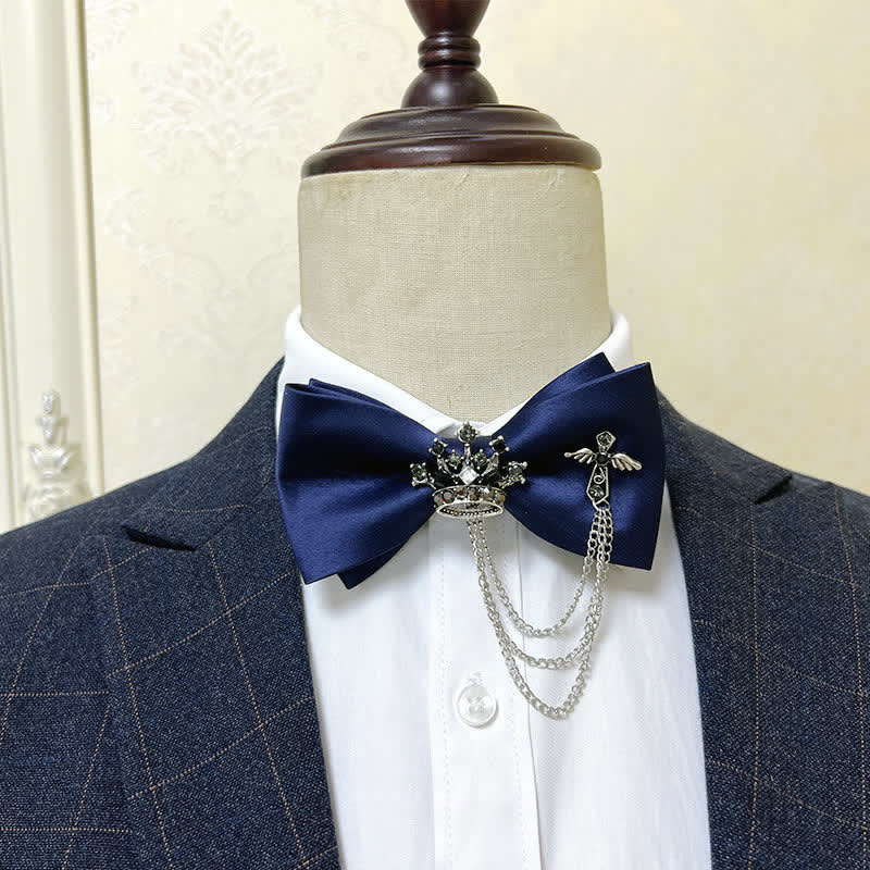 Papillon da uomo con corona in metallo argentato e catena a croce