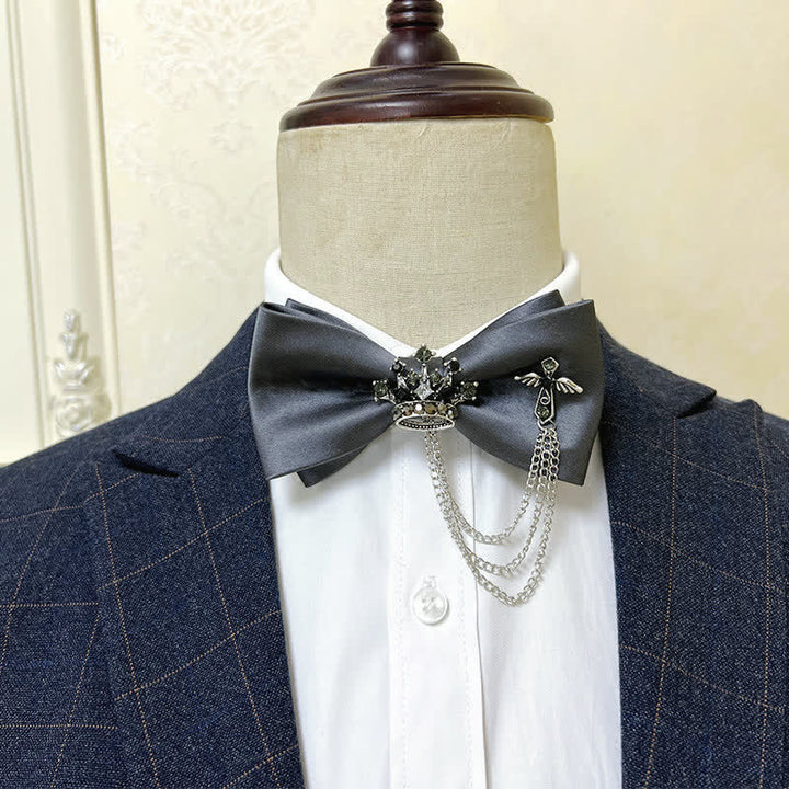 Papillon da uomo con corona in metallo argentato e catena a croce