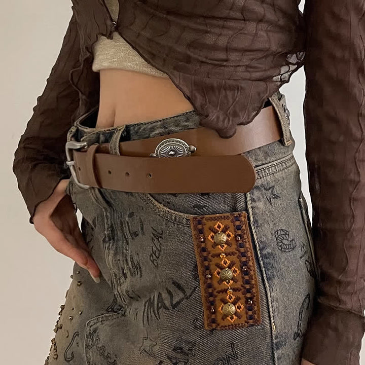 Cintura in pelle con decorazione in metallo e borchie Concho da donna