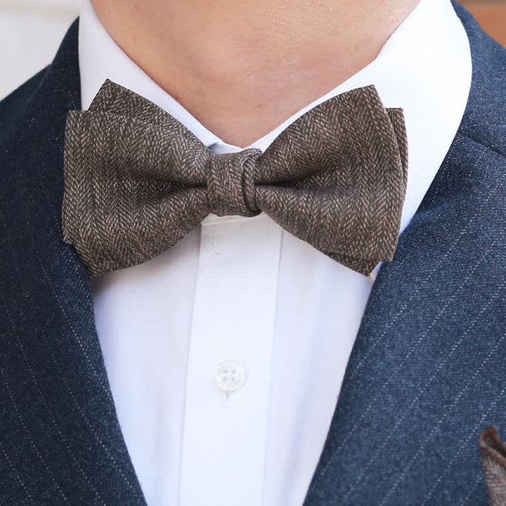 Papillon da uomo con spilla floreale in stile britannico marrone vintage