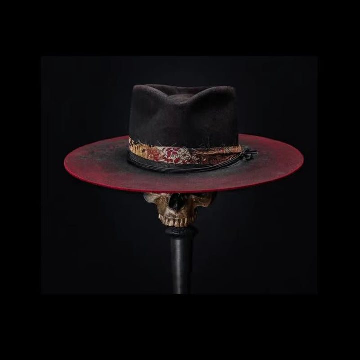 Divertente cintura rossa Paisley con cappello da cowboy nero
