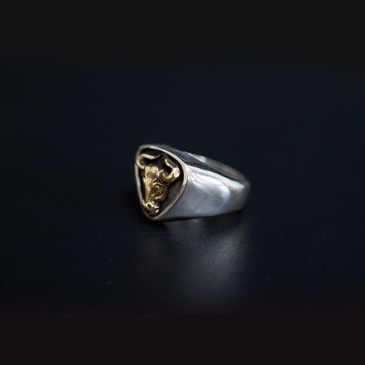 Anello regolabile con apertura a forma di toro e cavallo dominante da uomo