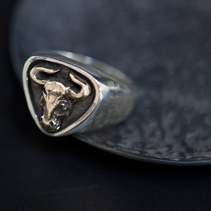 Anello regolabile con apertura a forma di toro e cavallo dominante da uomo