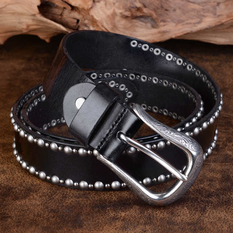 Cintura in pelle con accessori per abbigliamento gotico con borchie e rivetti rotondi