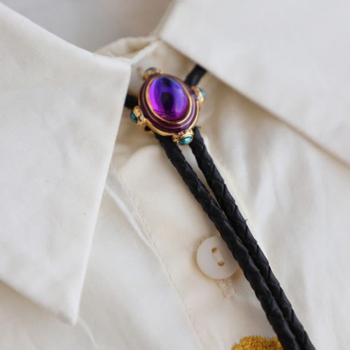 Piccola cravatta Bolo vintage con pietra preziosa blu e viola