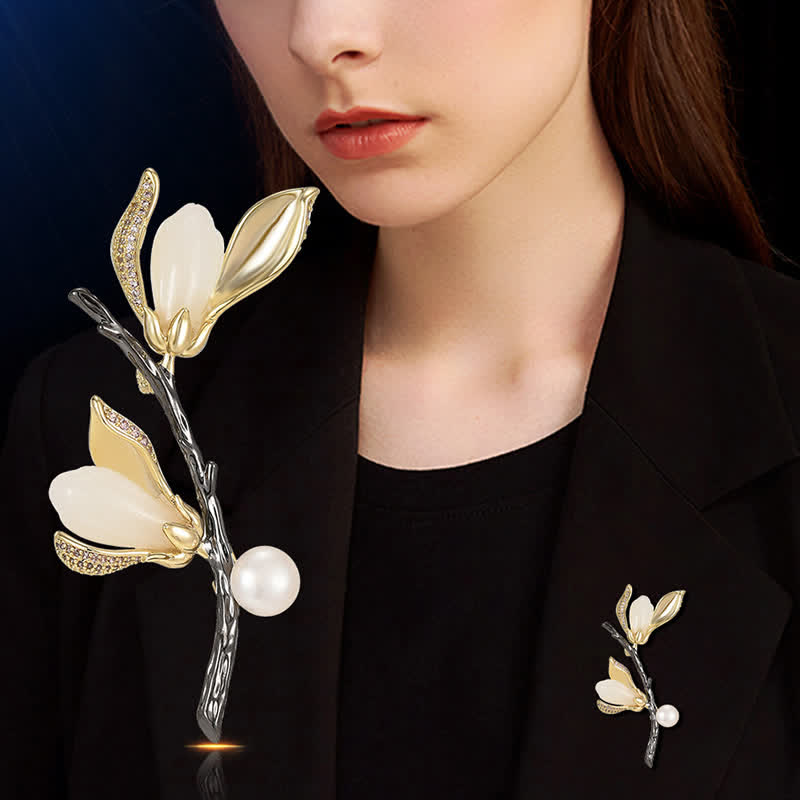 Spilla con perla imitazione di lusso Magnolia da donna
