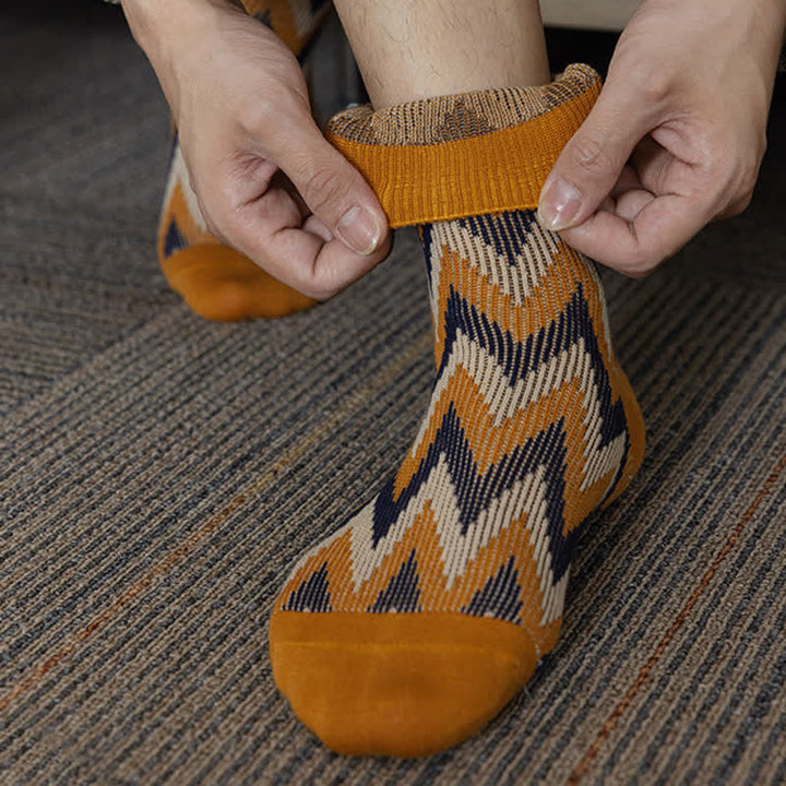 Calzini in cotone con motivo a zigzag retrò e funky