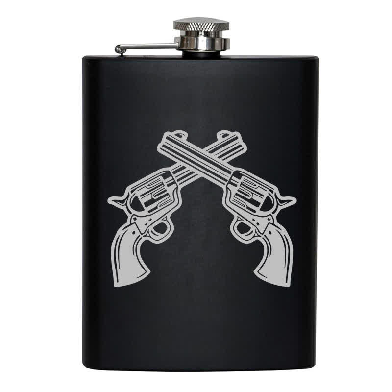 Borraccia portatile in acciaio inossidabile con motivo laser e pistole incrociate da 3-8 oz - image 8