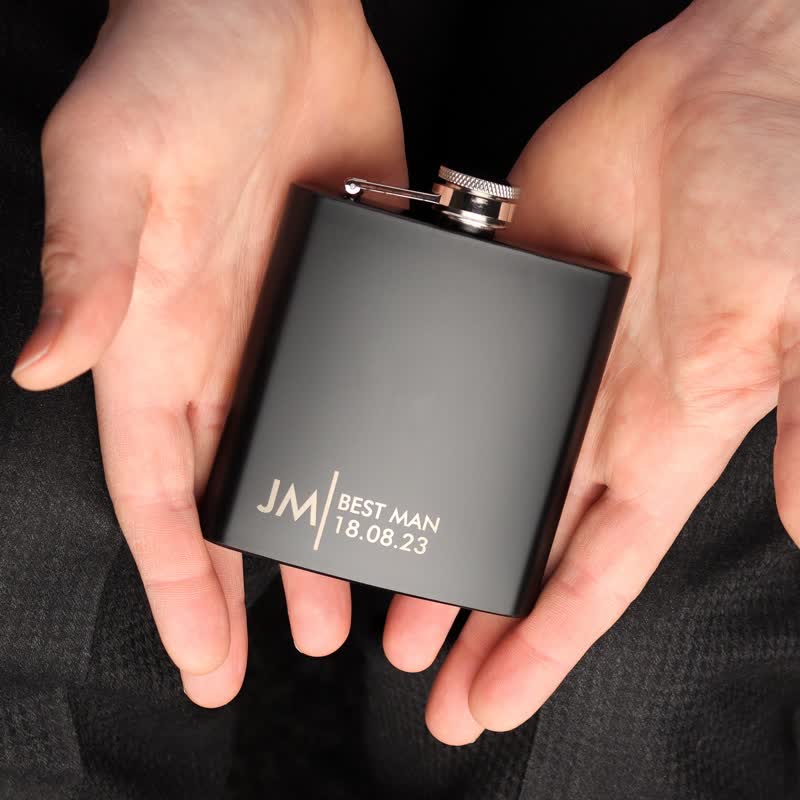 Borraccia portatile personalizzata incisa nera opaca da 3-10 oz