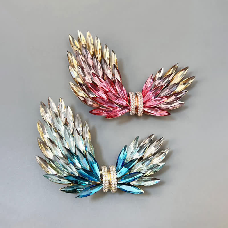 Spilla da donna di lusso elegante con ali in zircone lucido