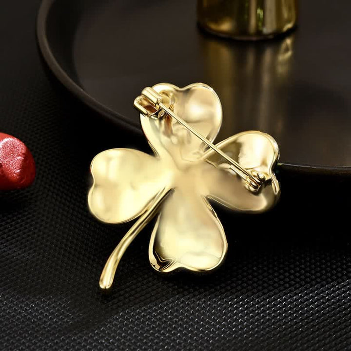 Spilla da donna con quadrifoglio fortunato verde