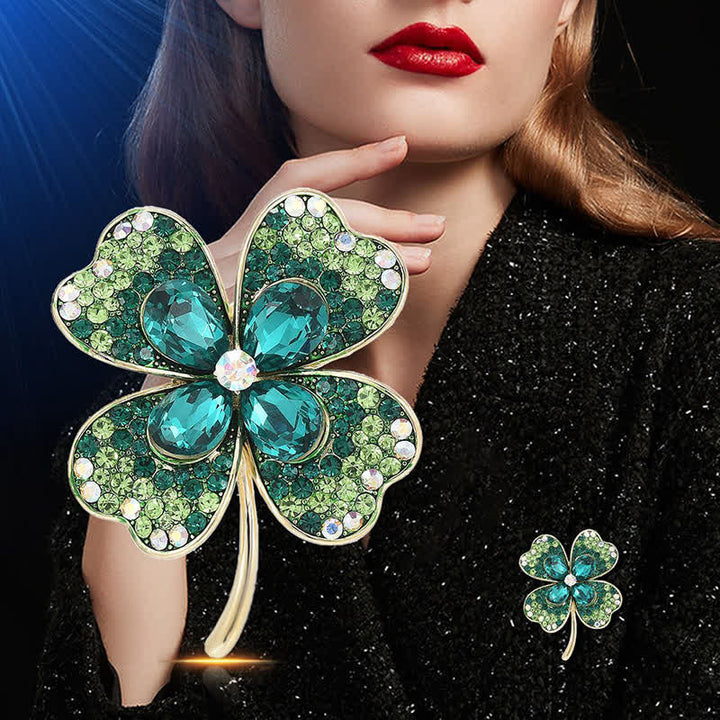 Spilla da donna con quadrifoglio fortunato verde