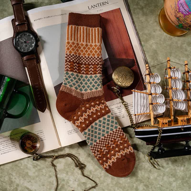 Calzini in cotone con design etnico a rombi retrò