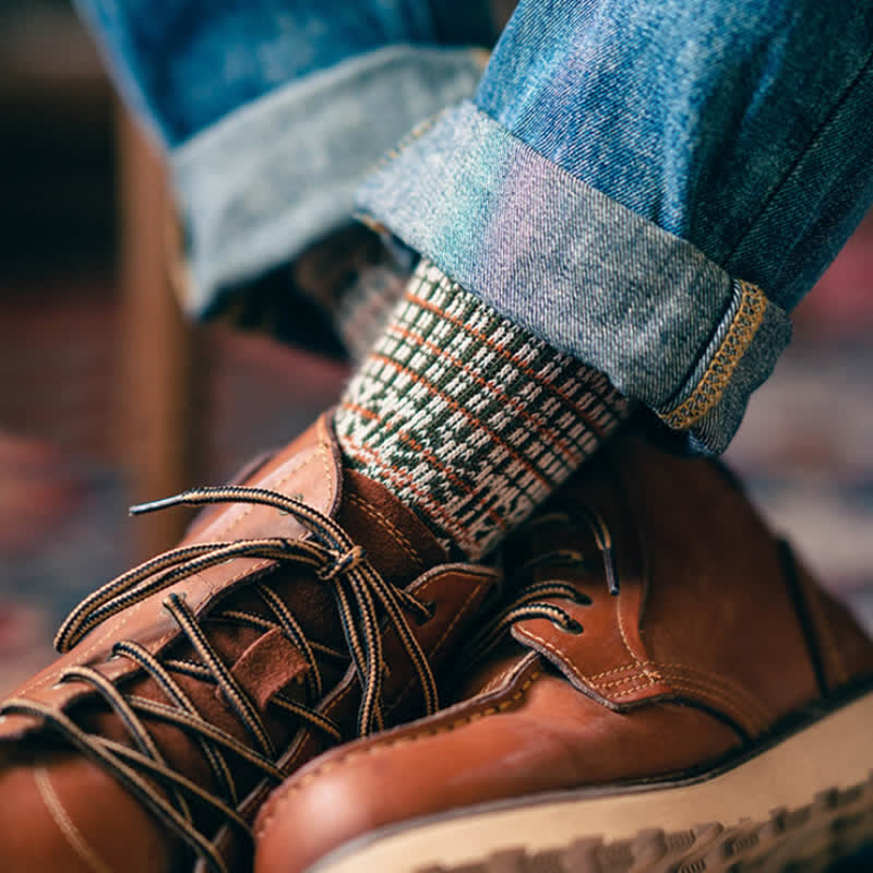 Calzini in cotone con motivo a linee di diamanti colorati alla moda