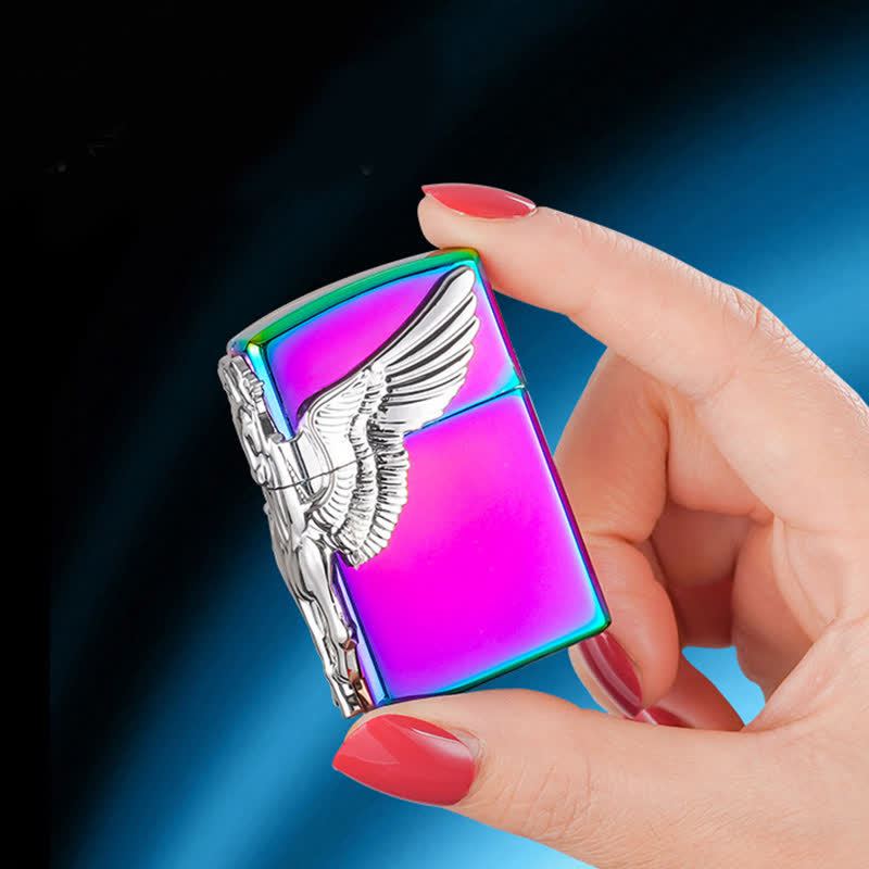 Accendino ricaricabile a butano con rilievo 3D Pegaso su tre lati