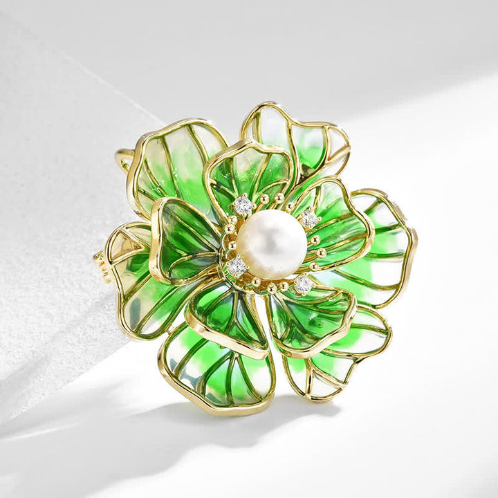 Spilla da donna in smalto placcato oro con peonia verde