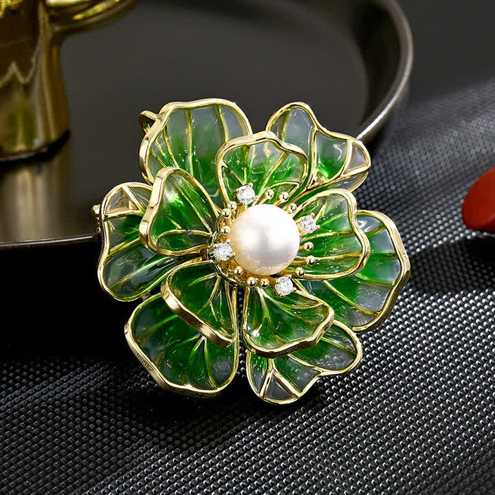 Spilla da donna in smalto placcato oro con peonia verde