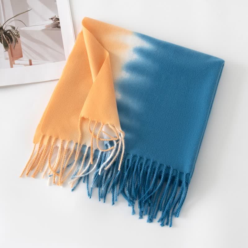 Sciarpa unisex in finto cashmere con frange colorate sfumate - Marrone sabbia e blu - image 19