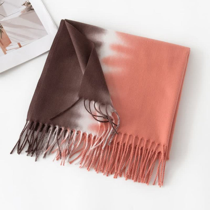 Sciarpa unisex in finto cashmere con frange colorate sfumate - Marrone e salmone - image 16