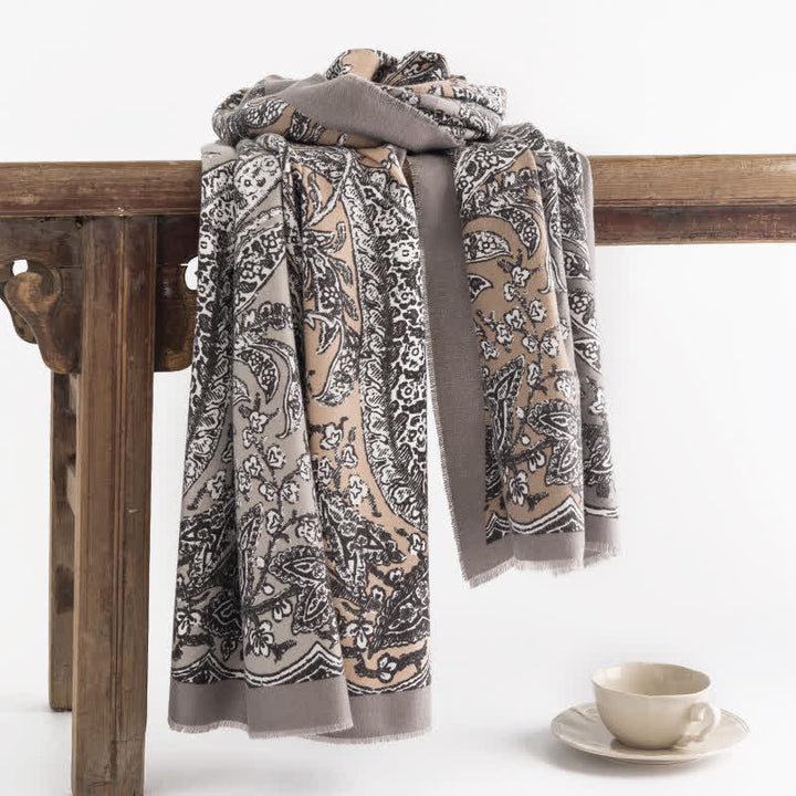 Sciarpa da donna vintage in stile nazionale con stampa grigia