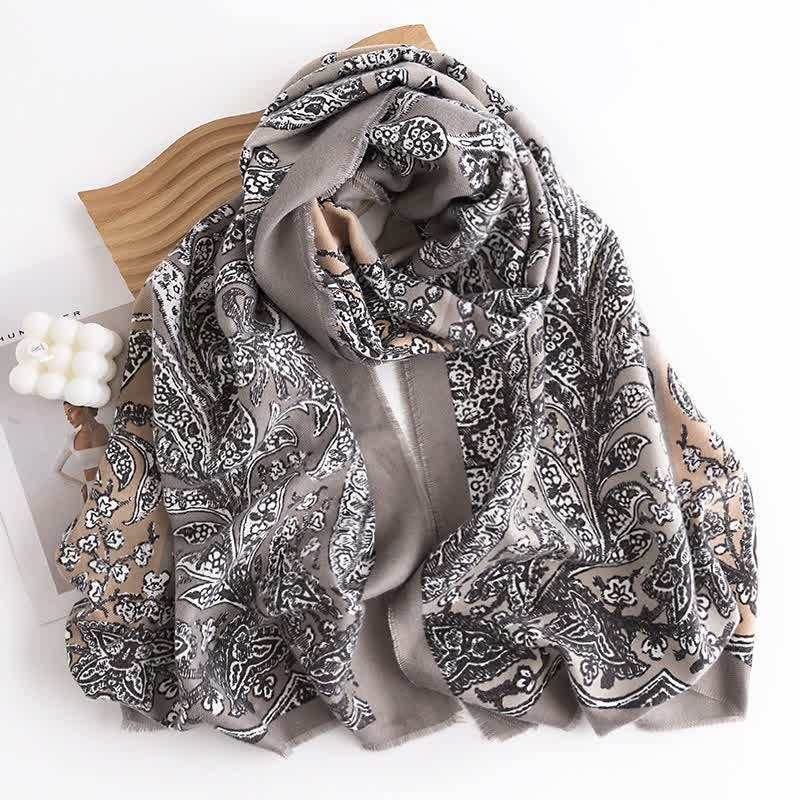 Sciarpa da donna vintage in stile nazionale con stampa grigia